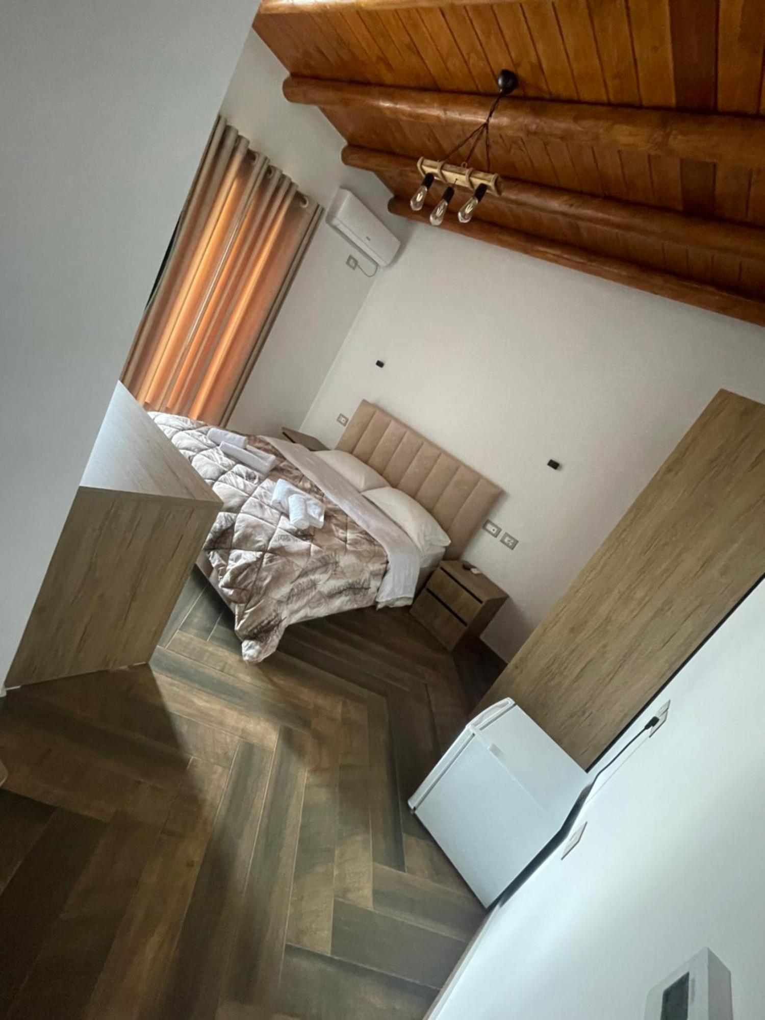 Guest House Bracaj Zhaban エクステリア 写真