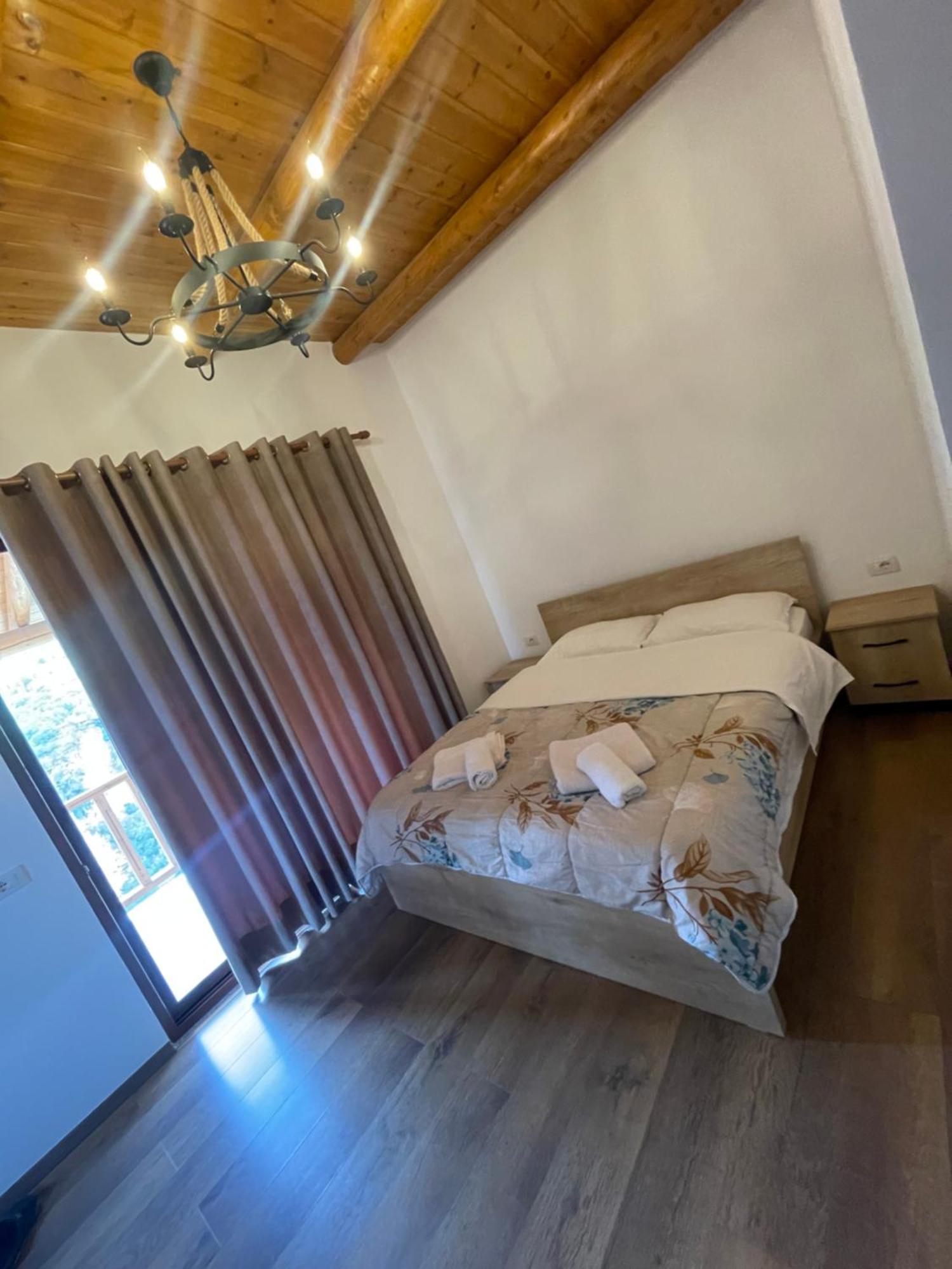 Guest House Bracaj Zhaban エクステリア 写真