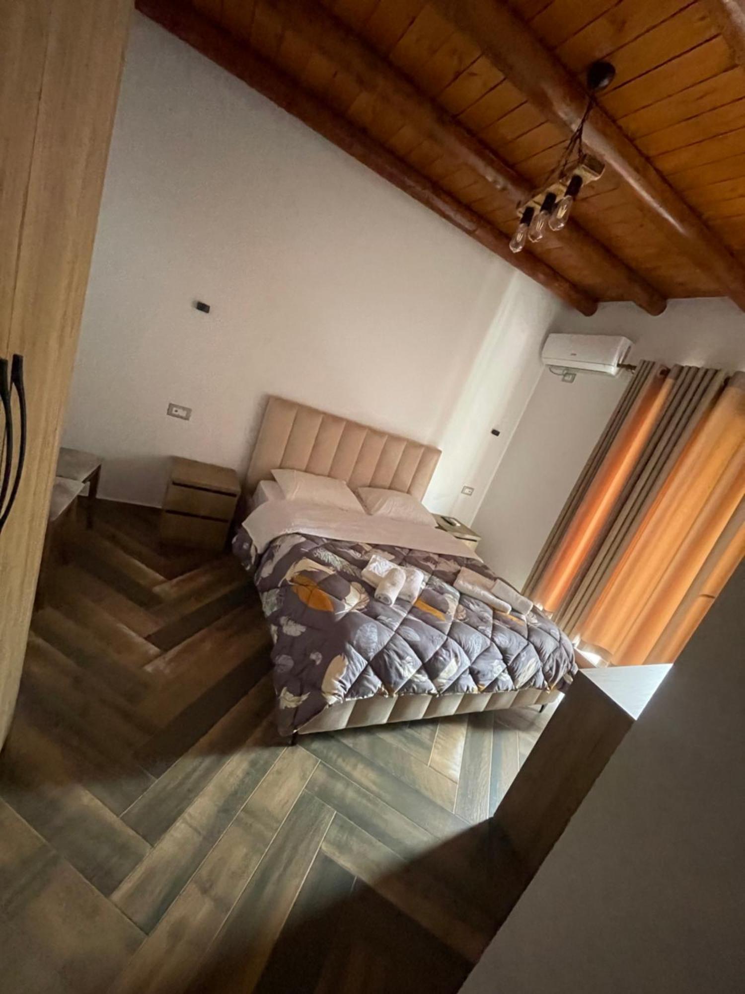 Guest House Bracaj Zhaban エクステリア 写真
