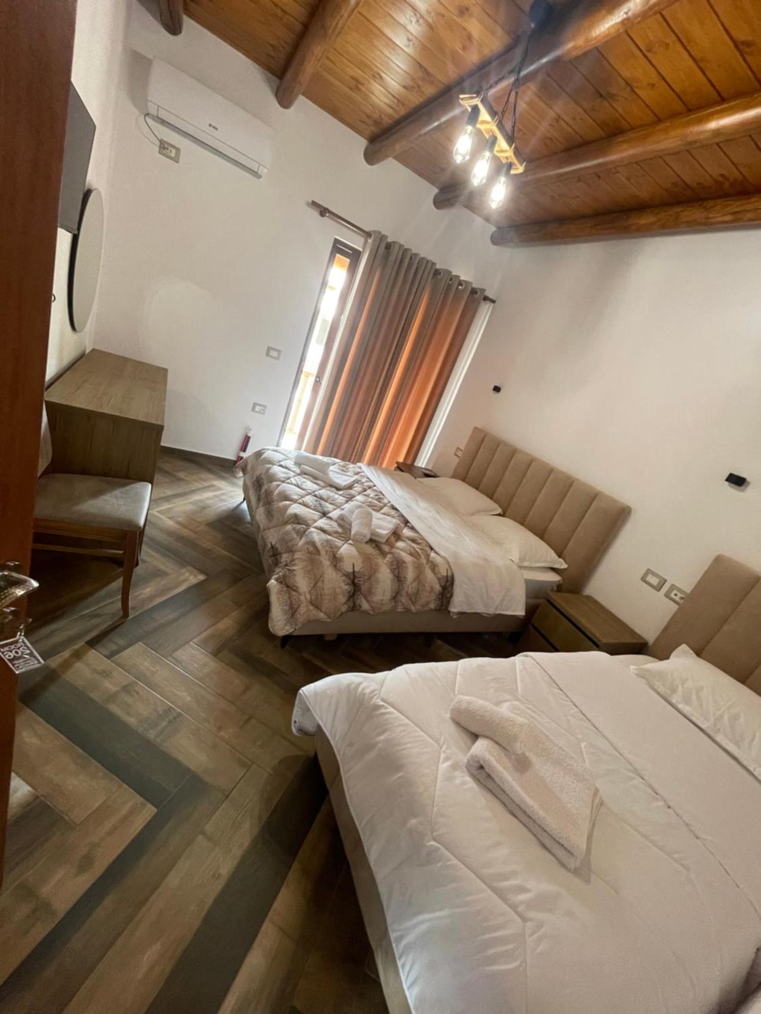 Guest House Bracaj Zhaban エクステリア 写真